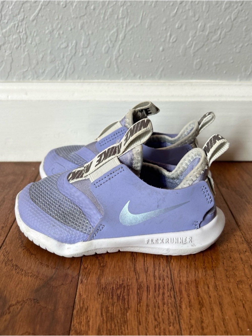 Nike Flex Runner Shoes Slip On Sneakers Baby Girls Size 6 Purple